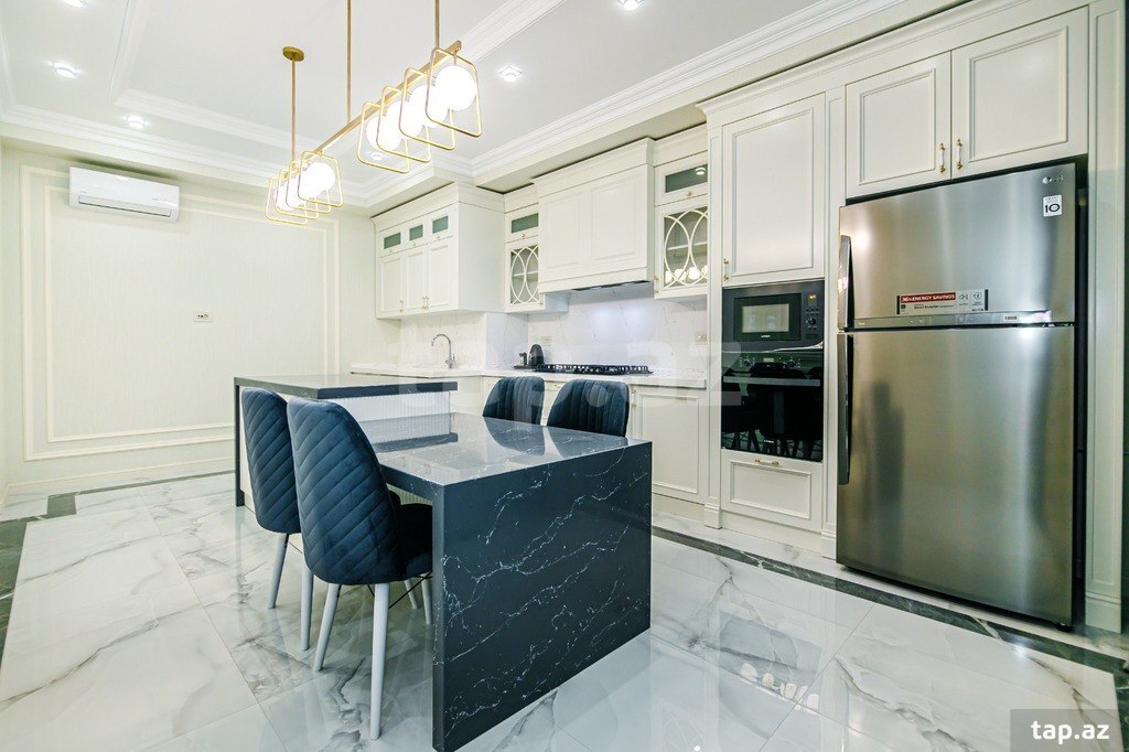 4-otaqlı yeni tikili kirayə verilir, İçəri Şəhər m., 180 m² (21)