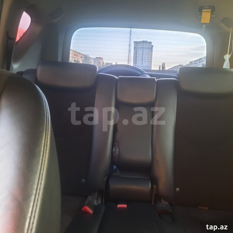 Toyota RAV 4, 2011 il (4)
