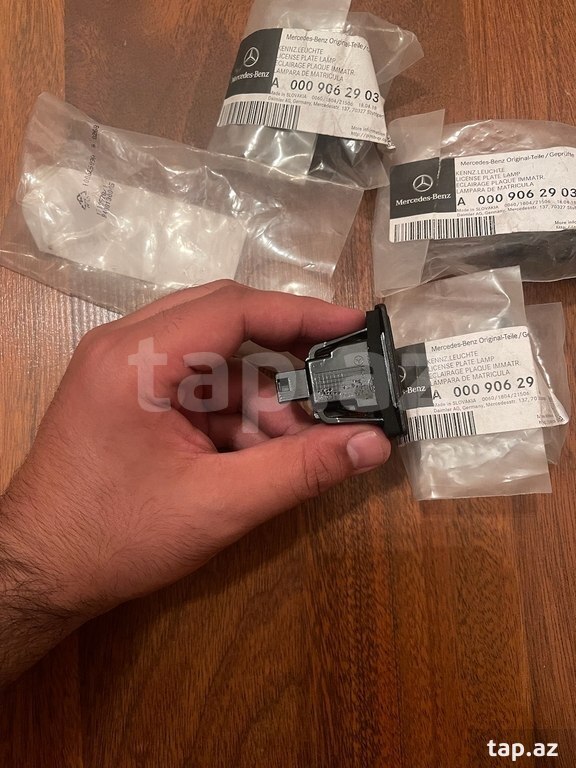 "Mercedes W166, Mercedes W167, Mercedes W204, Mercedes W205, Mercedes W206" arxa nömrə ışiğı (2)