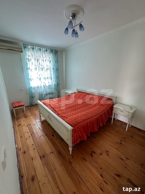 Bağ evi, Görədil qəs. (8)