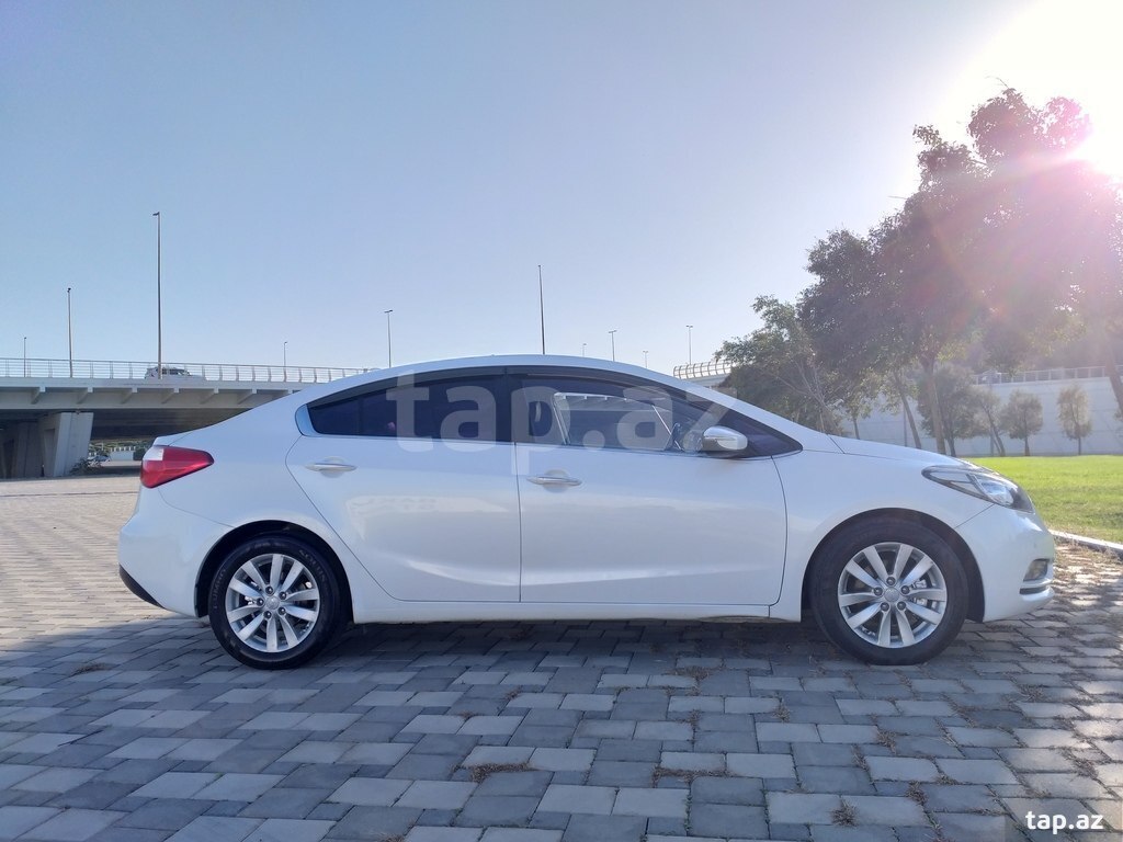 KIA Cerato, 2015 il (12)