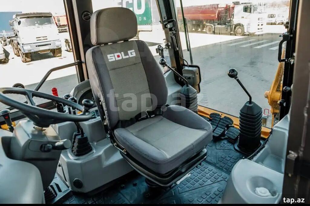 Ekskavator yükləyici "SDLG", 2025 il (4)