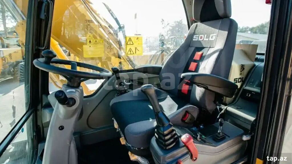 "SDLG" təkərli ekskavator, 2025 il  (5)