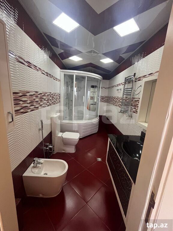 7-otaqlı yeni tikili, Mərdənov Qardaşları küç. 23, 550 m²