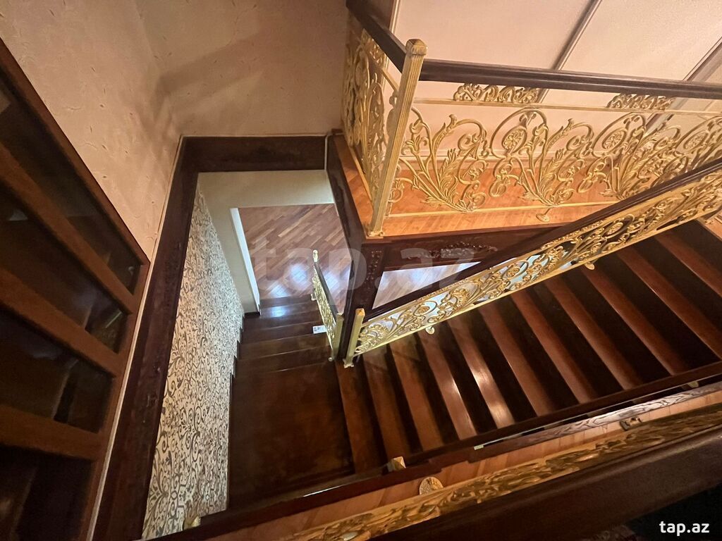 7-otaqlı yeni tikili, Mərdənov Qardaşları küç. 23, 550 m²