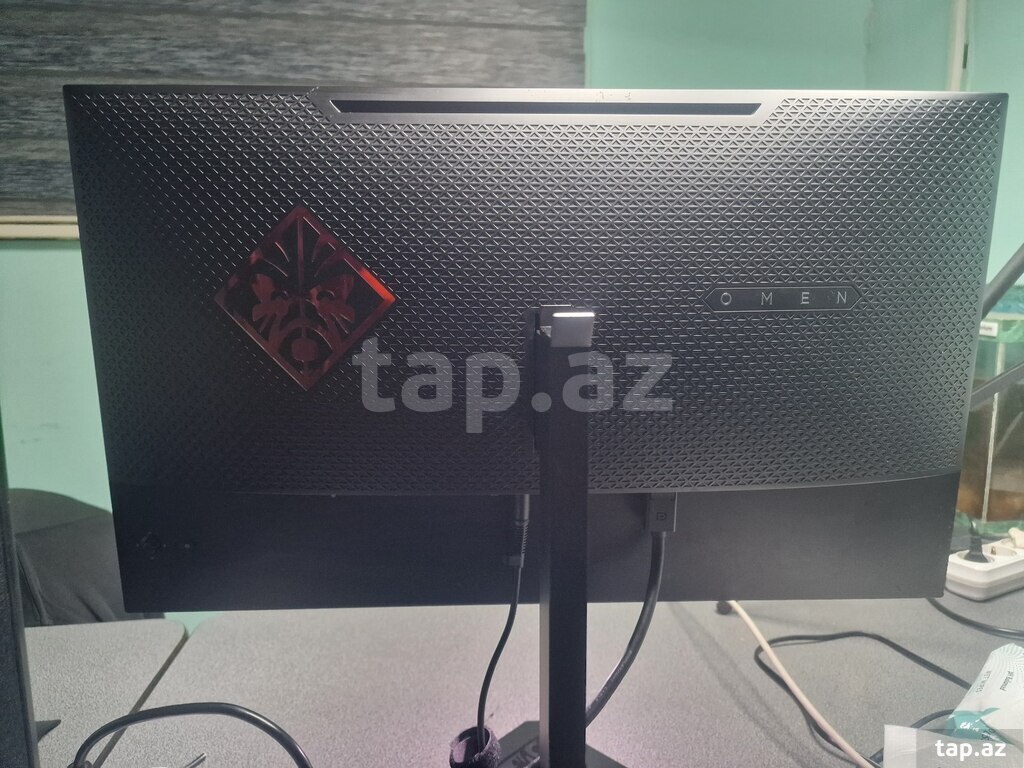 Monitor "HP Omen 240 Hz" (2)