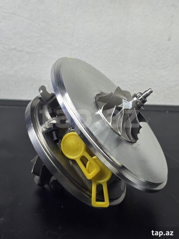 "Renault Megane" 1.9 turbosu (2)