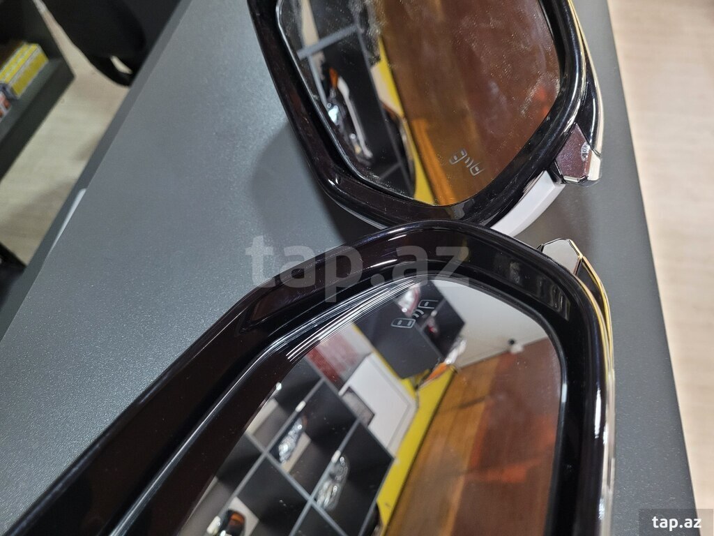 "Toyota Prius 2016" güzgüsü (2)