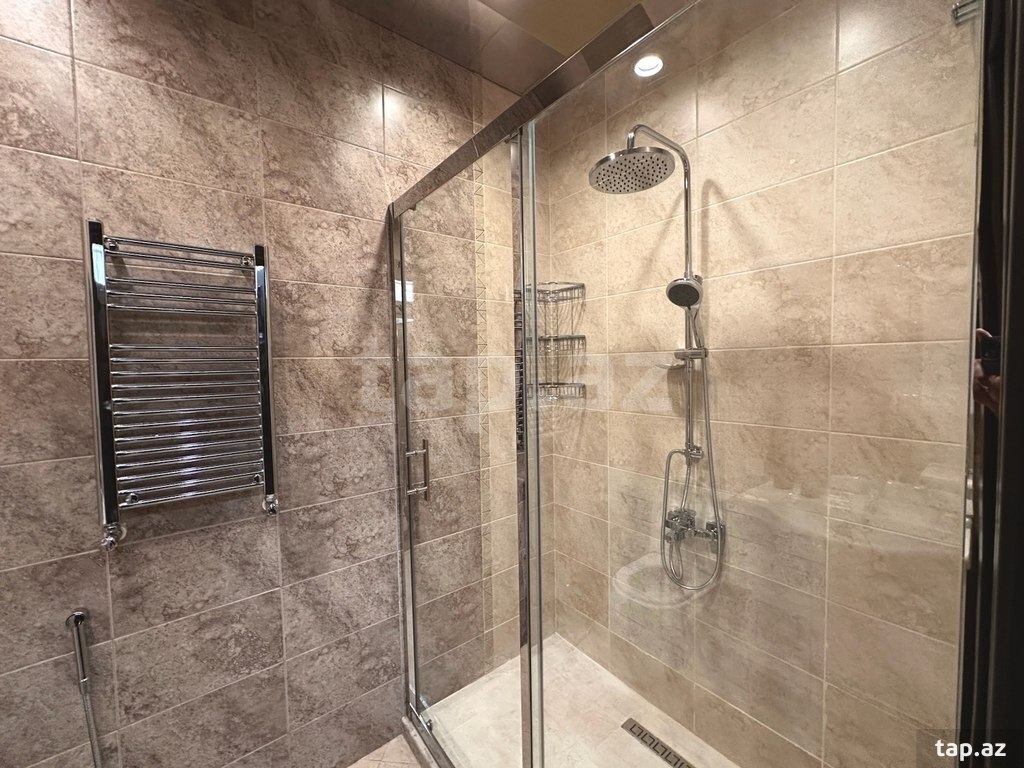 3-otaqlı yeni tikili kirayə verilir, Sabit Orucov küç., 160 m² (13)