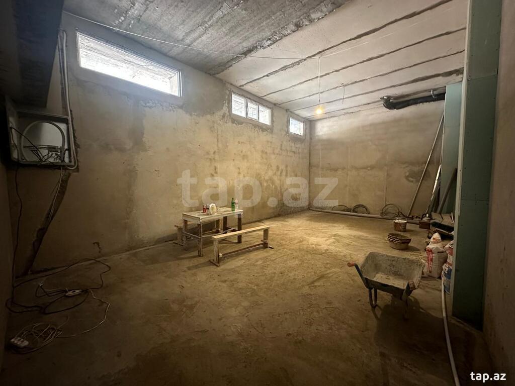 Obyekt, Bakıxanov küç. 17 (10)