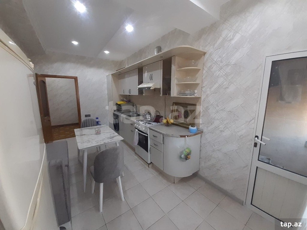 2-otaqlı mənzil, Nərimanov r., 71 m²