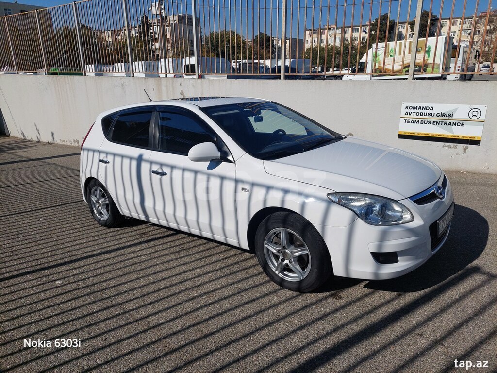 Hyundai i30, 2008 il (4)