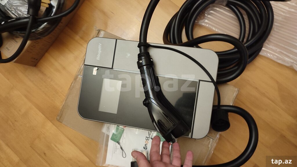 Tesla charger (10)