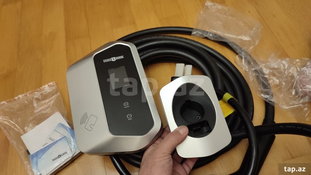 Tesla charger (8)