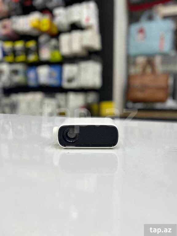 "YG280" Mini Projector (2)