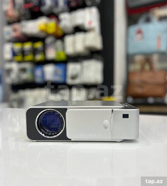 "T6 Wireless" Multimedia Projector (2)