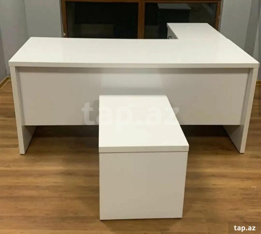 Ofis masası