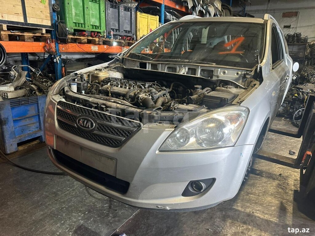 "Kia Ceed, Hyundai i30, Kia Rio" ehtiyat hissələri