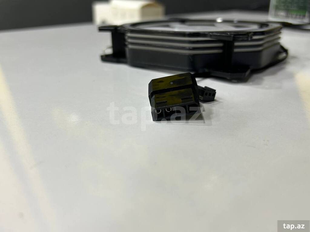 RGB Kuler "Loving Cool MF-1200 Molex" (4)