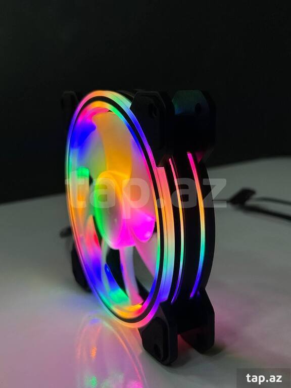 Titan Star RGB Molex Fan Black (4)