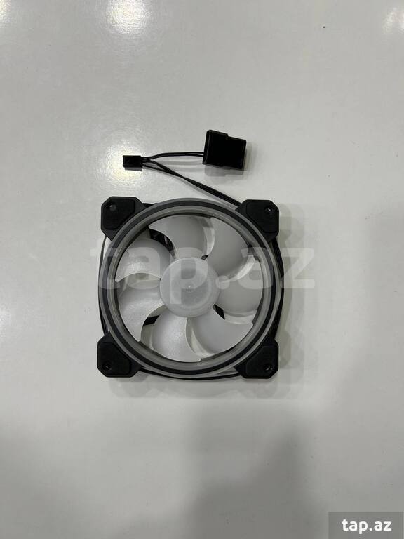 Titan Star RGB Molex Fan Black (5)