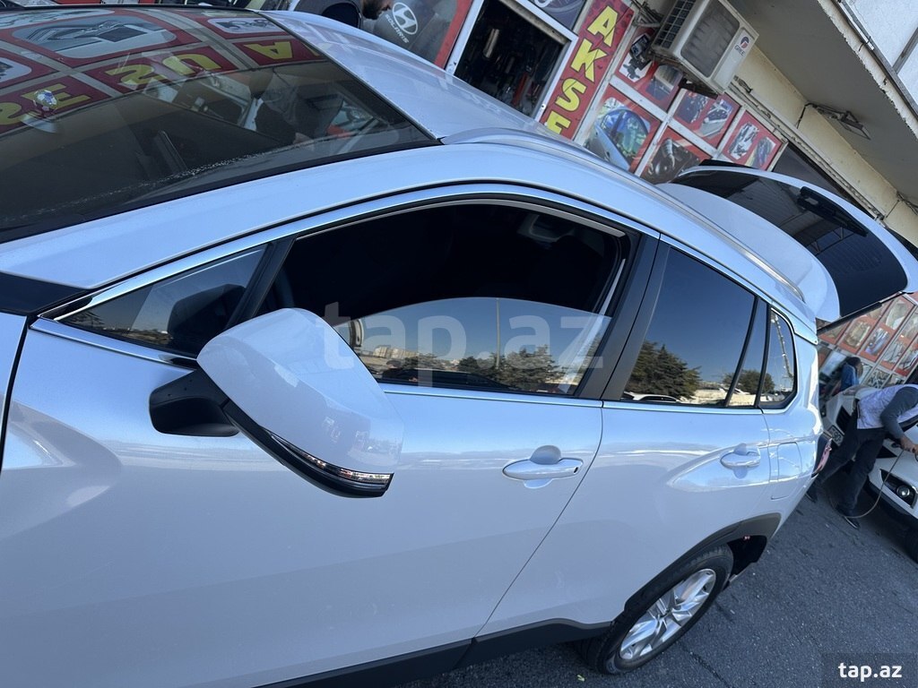 "Toyota Corolla Cross 2024" şüşə qirağı xromu (11)