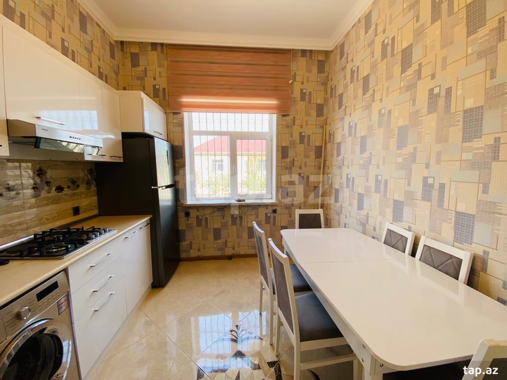 Həyət evi, Şüvəlan qəs. (28)