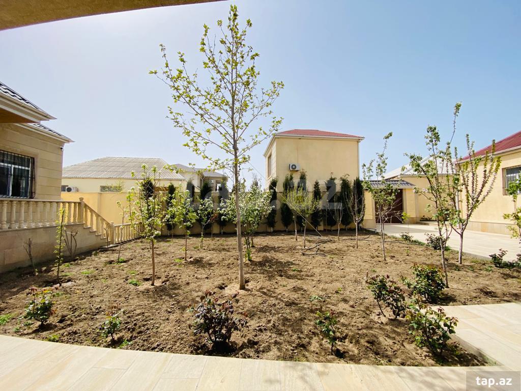 Həyət evi, Şüvəlan qəs. (13)