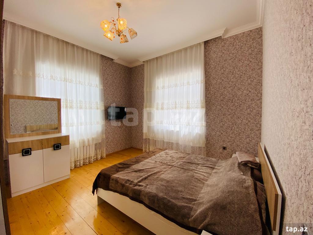 Həyət evi, Şüvəlan qəs. (25)
