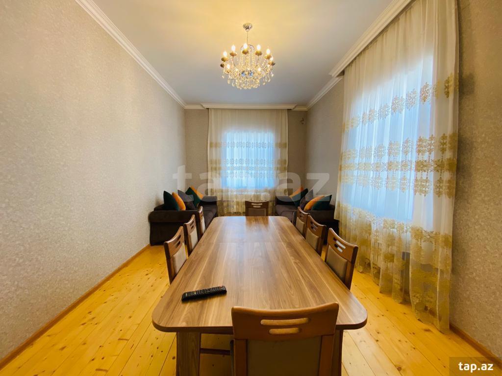 Həyət evi, Şüvəlan qəs. (22)