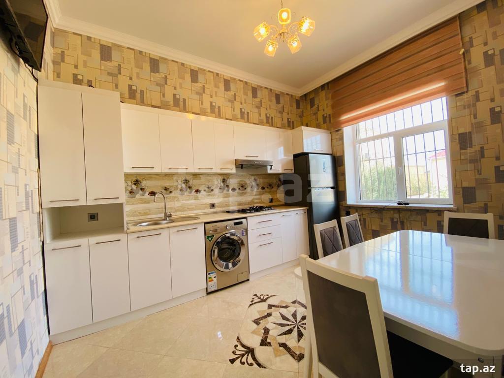 Həyət evi, Şüvəlan qəs. (30)