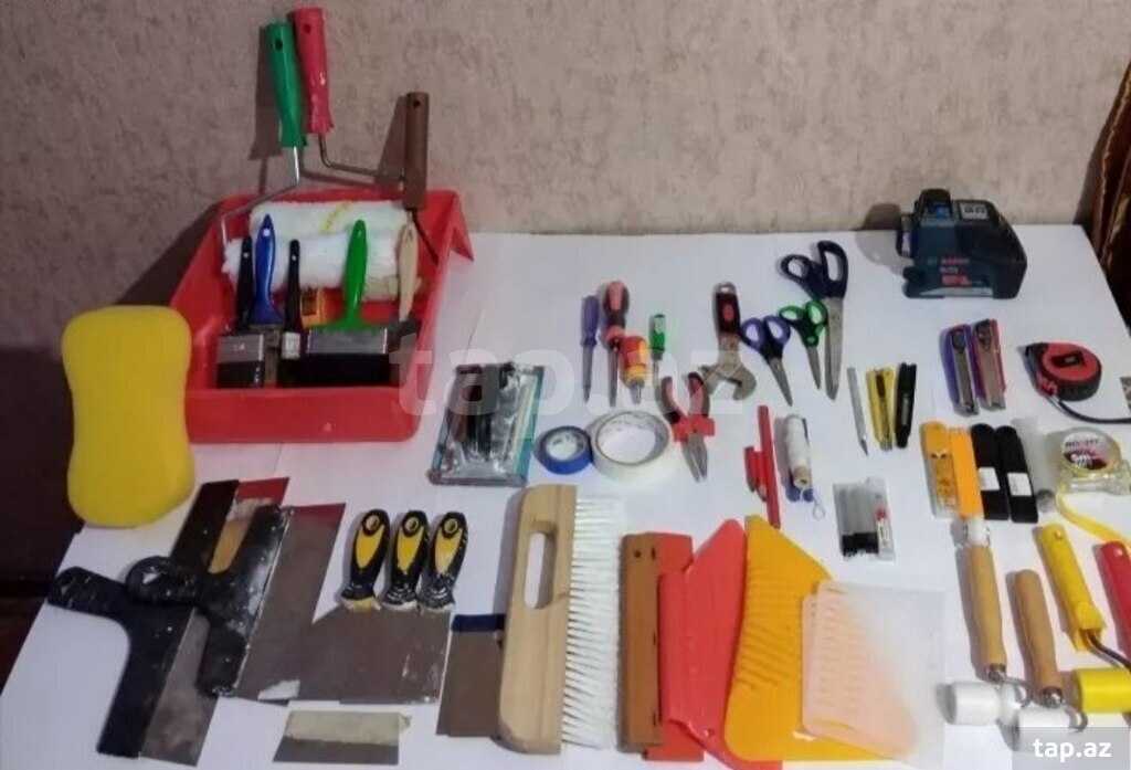 Divar kağızı ustası işi axtarıram (4)