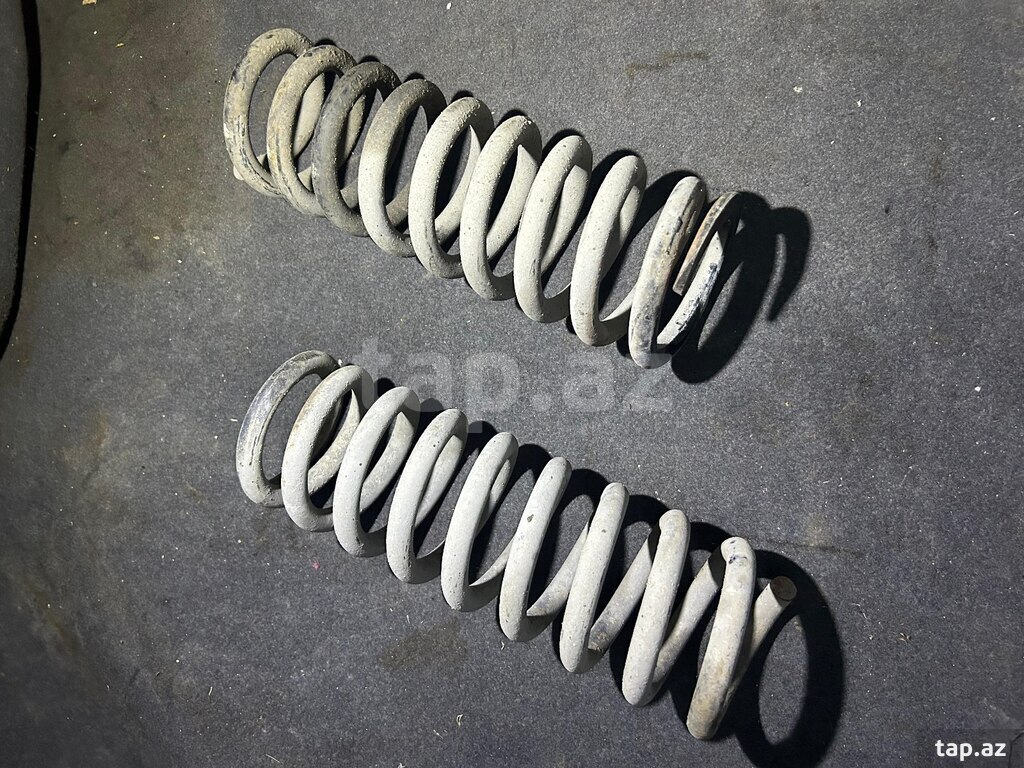 "Mercedes 190" yayları (3)