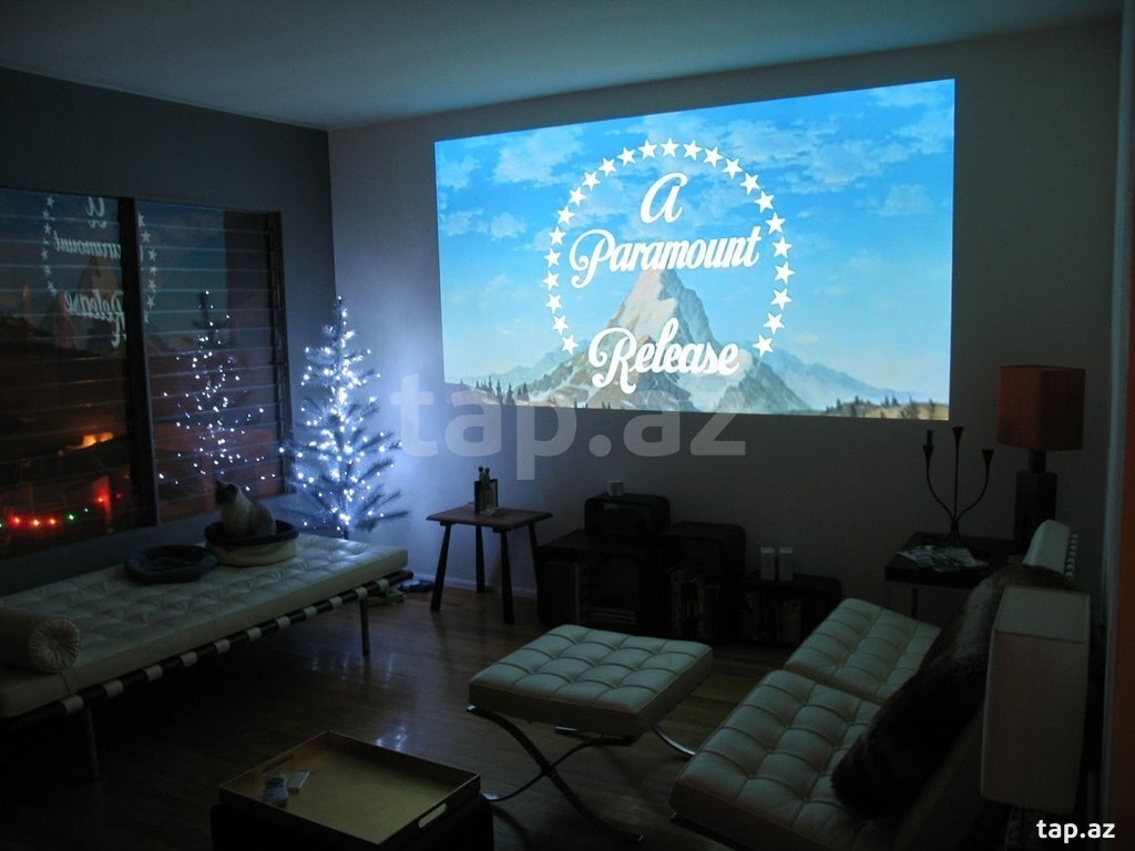 Proyektor Full HD (2)