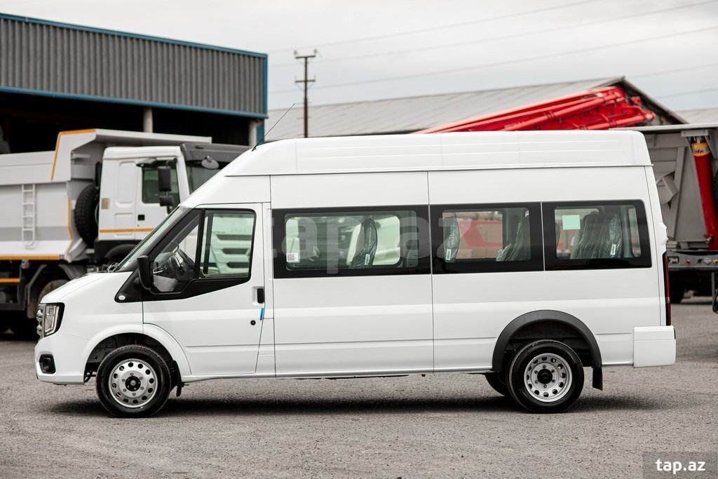 Avtobus "JMC Touring", 2024 il (3)