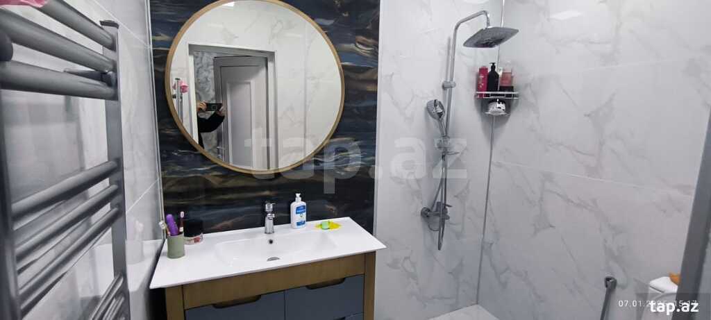 3-otaqlı yeni tikili, Moskva pr., 150 m²