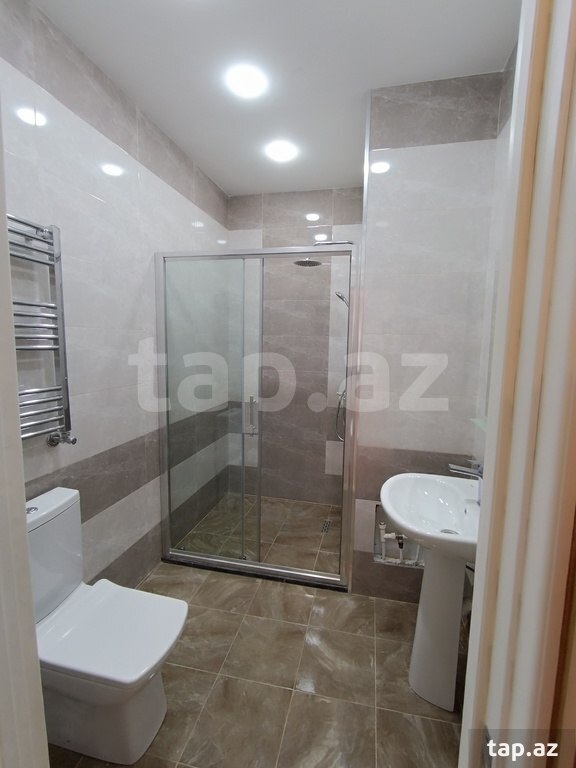 4-otaqlı yeni tikili, Sumqayıt ş., 160 m²