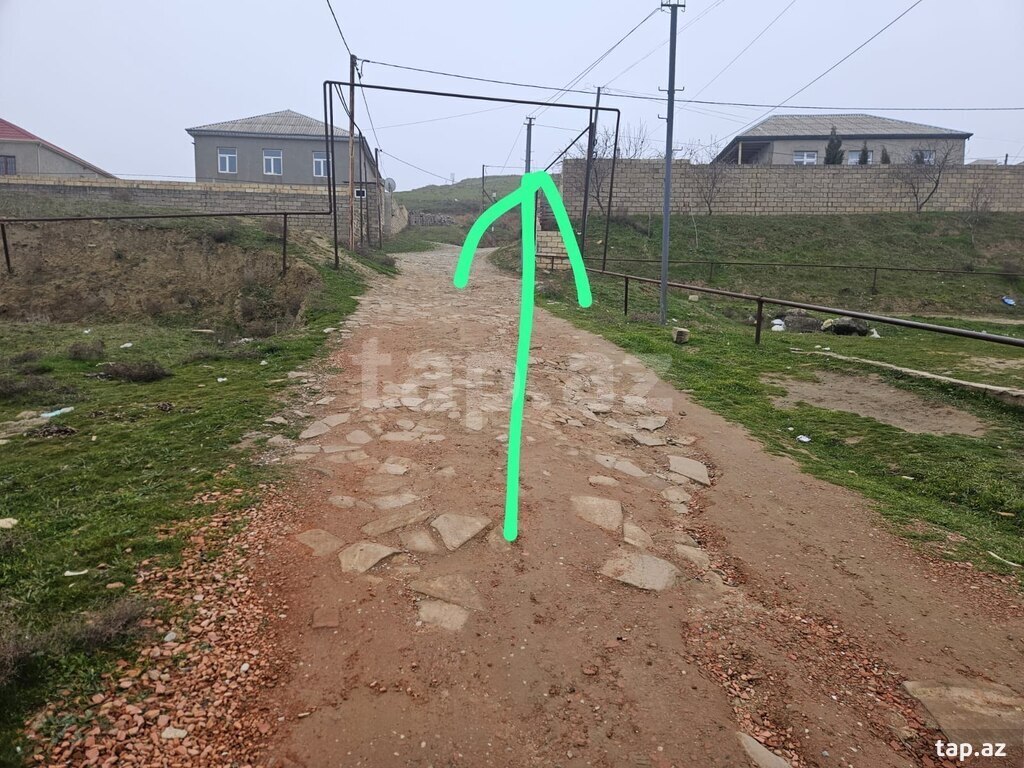 5 sot torpaq sahəsi, Hökməli qəs. (9)