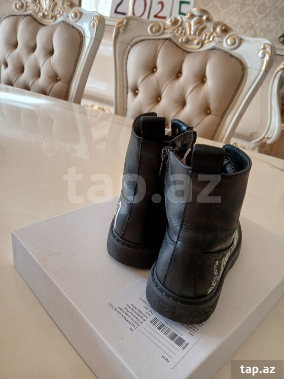 Çəkmə "Moschino" (2)