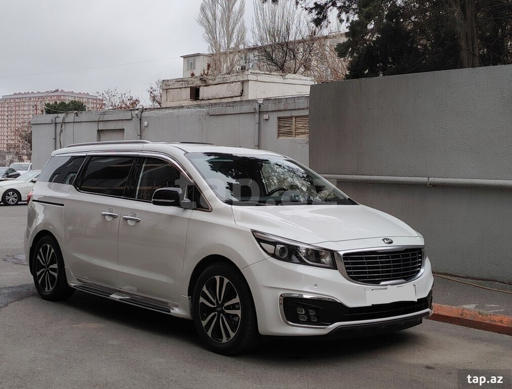 "Kia Carnival" sifarişi