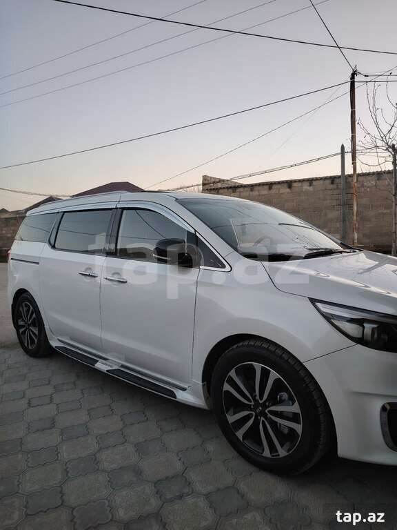 "Kia Carnival" sifarişi (7)
