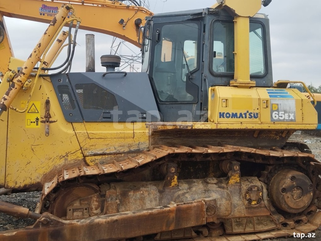 Buldozer "Komatsu", 2003 il (2)