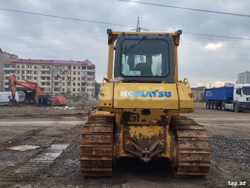 Buldozer "Komatsu", 2003 il (4)
