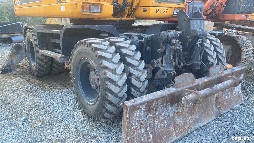 Ekskavator, 2009 il