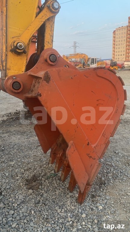 Ekskavator, 2009 il (2)