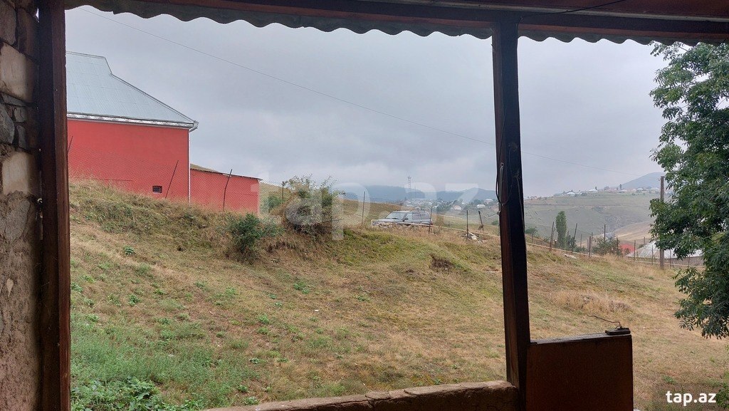 Bağ evi, Gədəbəy r.