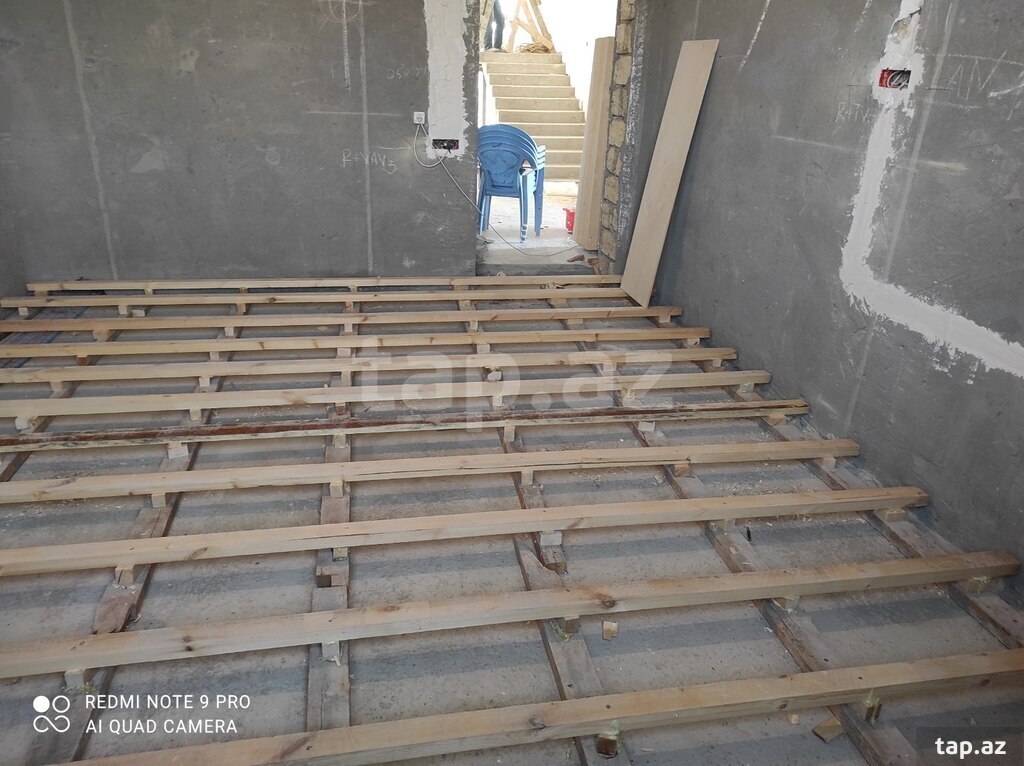 Parket və laminat ustası (7)