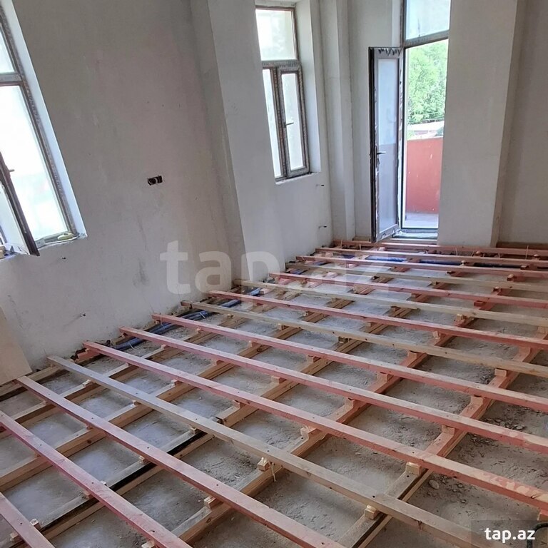 Parket və laminat ustası (4)