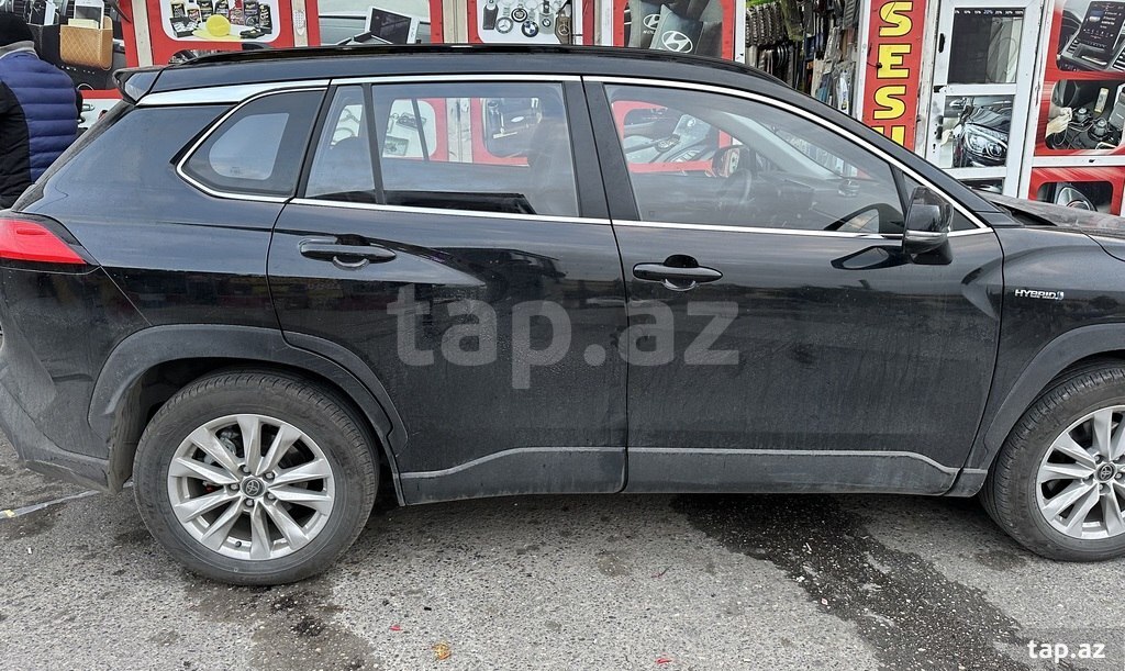 "Toyota Corolla Cross 2024" şüşə qirağı xromu (8)