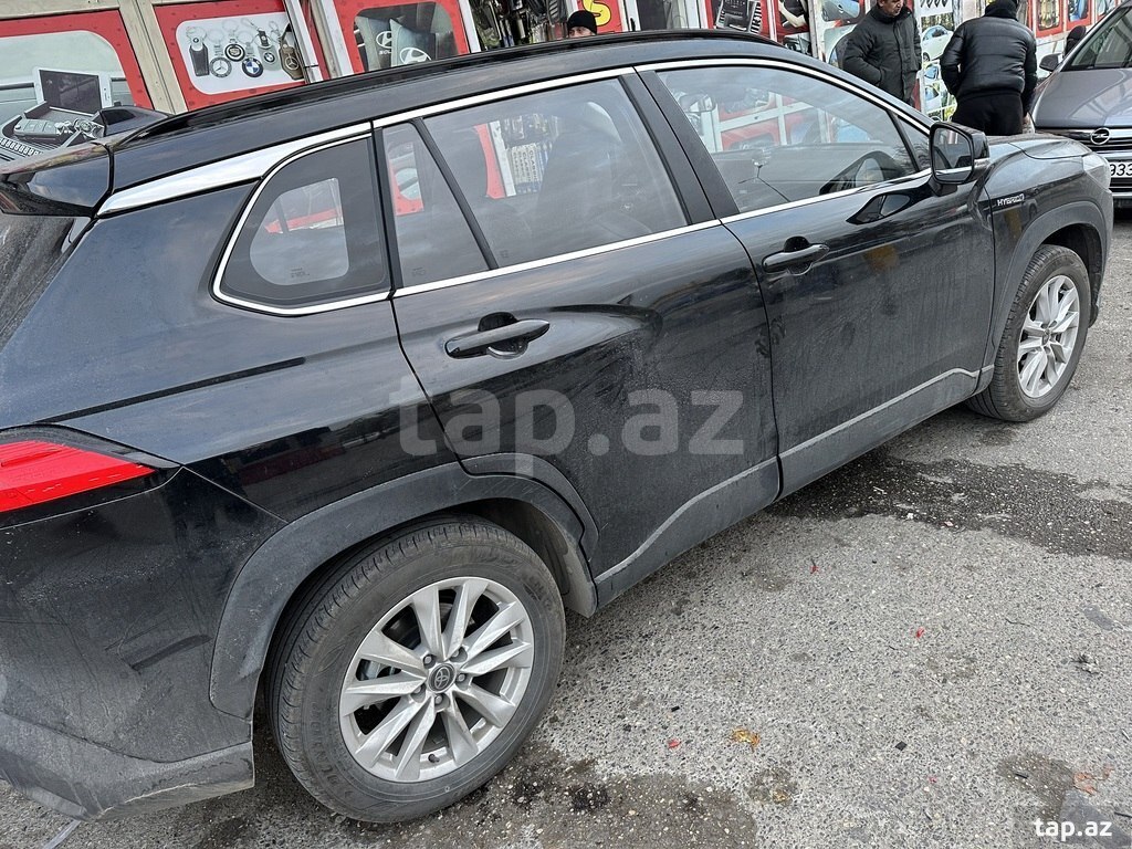 "Toyota Corolla Cross 2024" şüşə qirağı xromu (6)